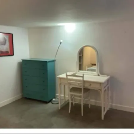 Newly Refurbished Parisian Loft In Center Appartement